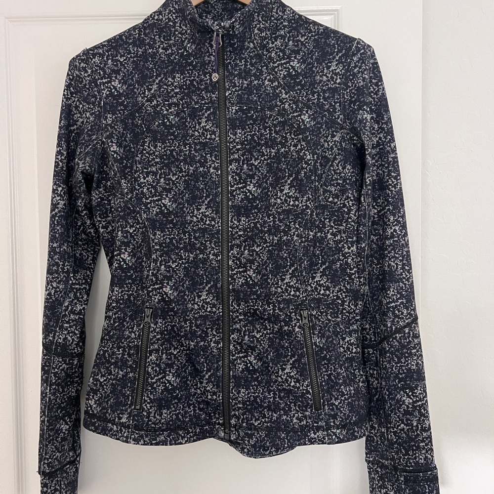 lululemon Black & White Define Jacket - size 8